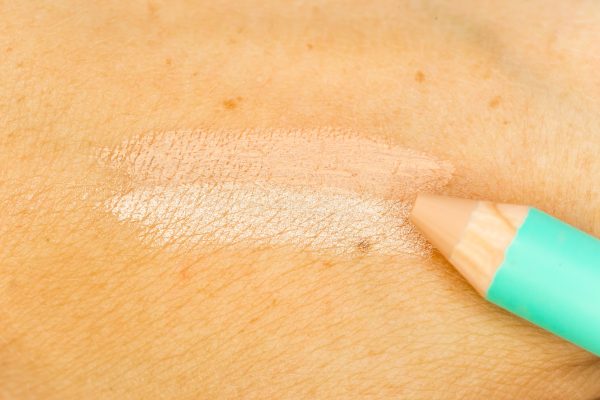 Everlasting | Highlighter Concealer - Image 3